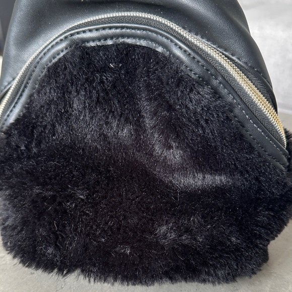 Kendall & Kylie Black Faux Fur Vegan Leather Backpack with Gold Accents - Picture 2 of 6
